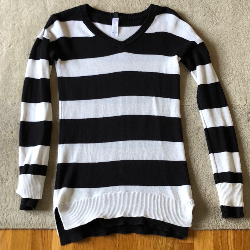Ivivva Sweater